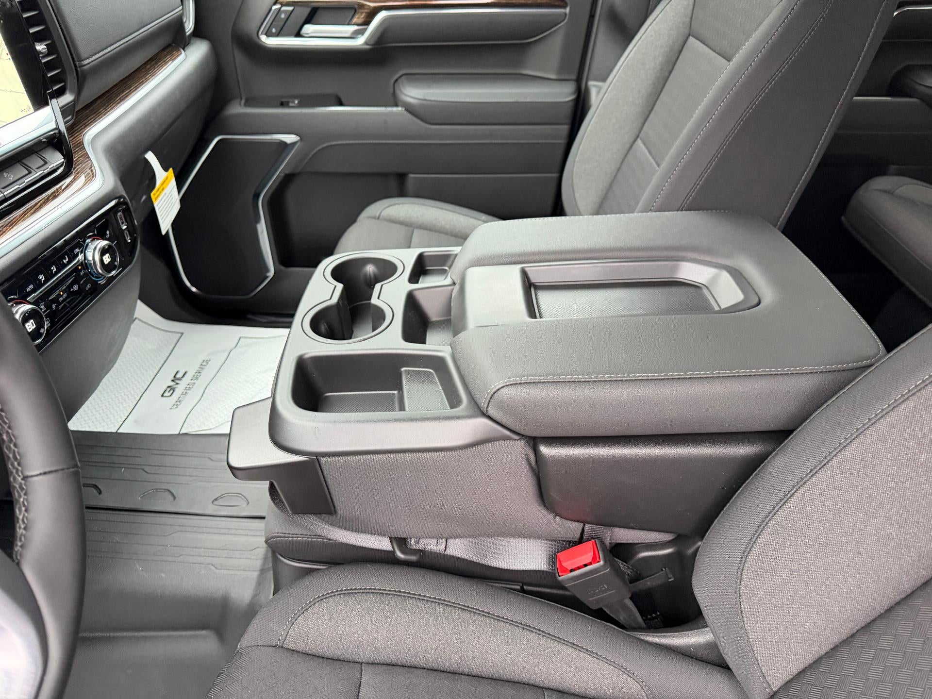 2026 GMC Sierra 1500 Crew Cab Short Box 4-Wheel Drive Elevation 3SB