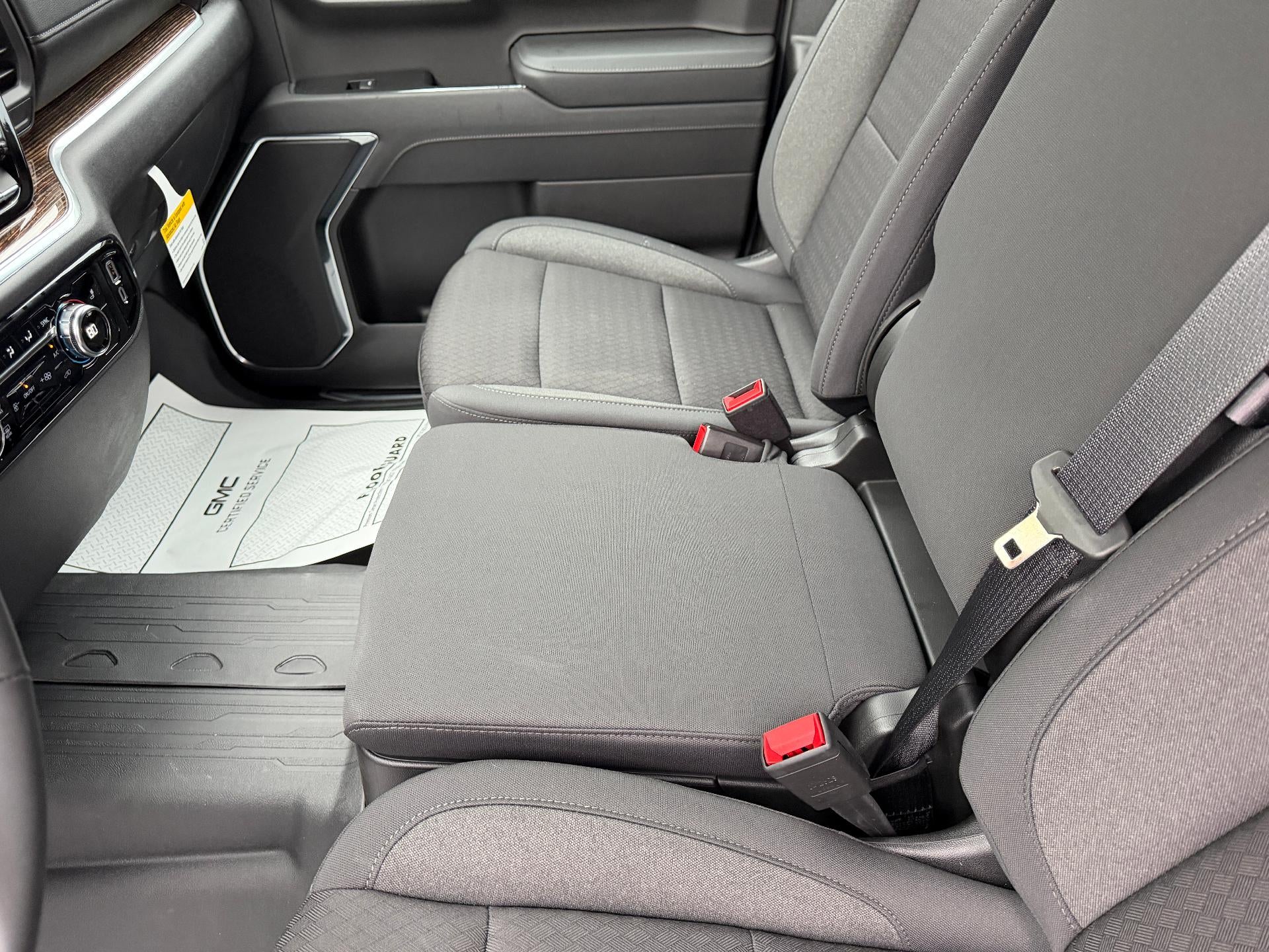 2026 GMC Sierra 1500 Crew Cab Short Box 4-Wheel Drive Elevation 3SB