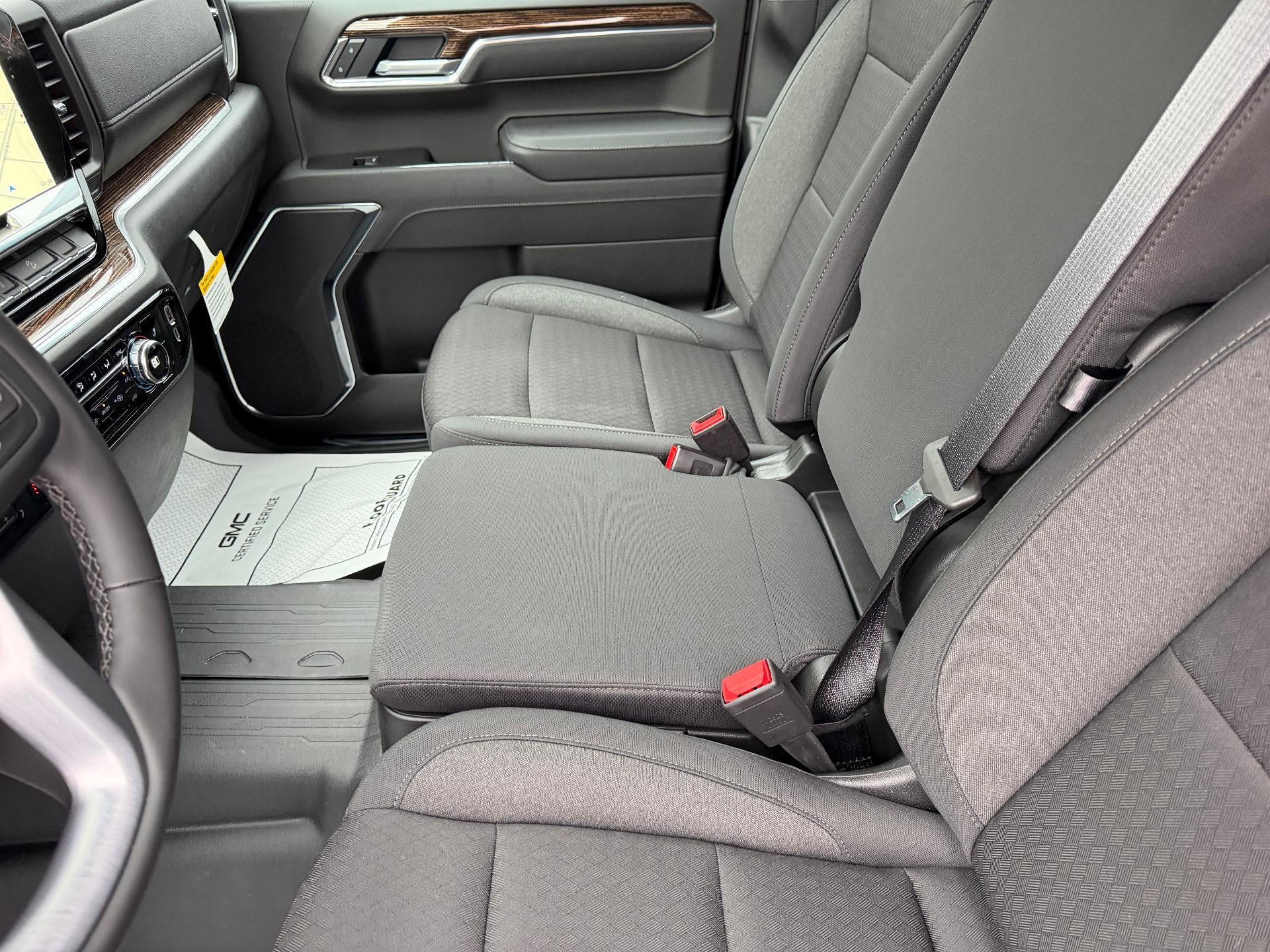 2026 GMC Sierra 1500 Crew Cab Short Box 4-Wheel Drive Elevation 3SB