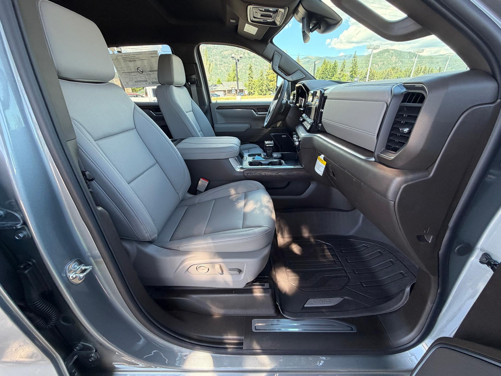 2026 GMC Sierra 1500 Crew Cab Standard Box 4-Wheel Drive SLT