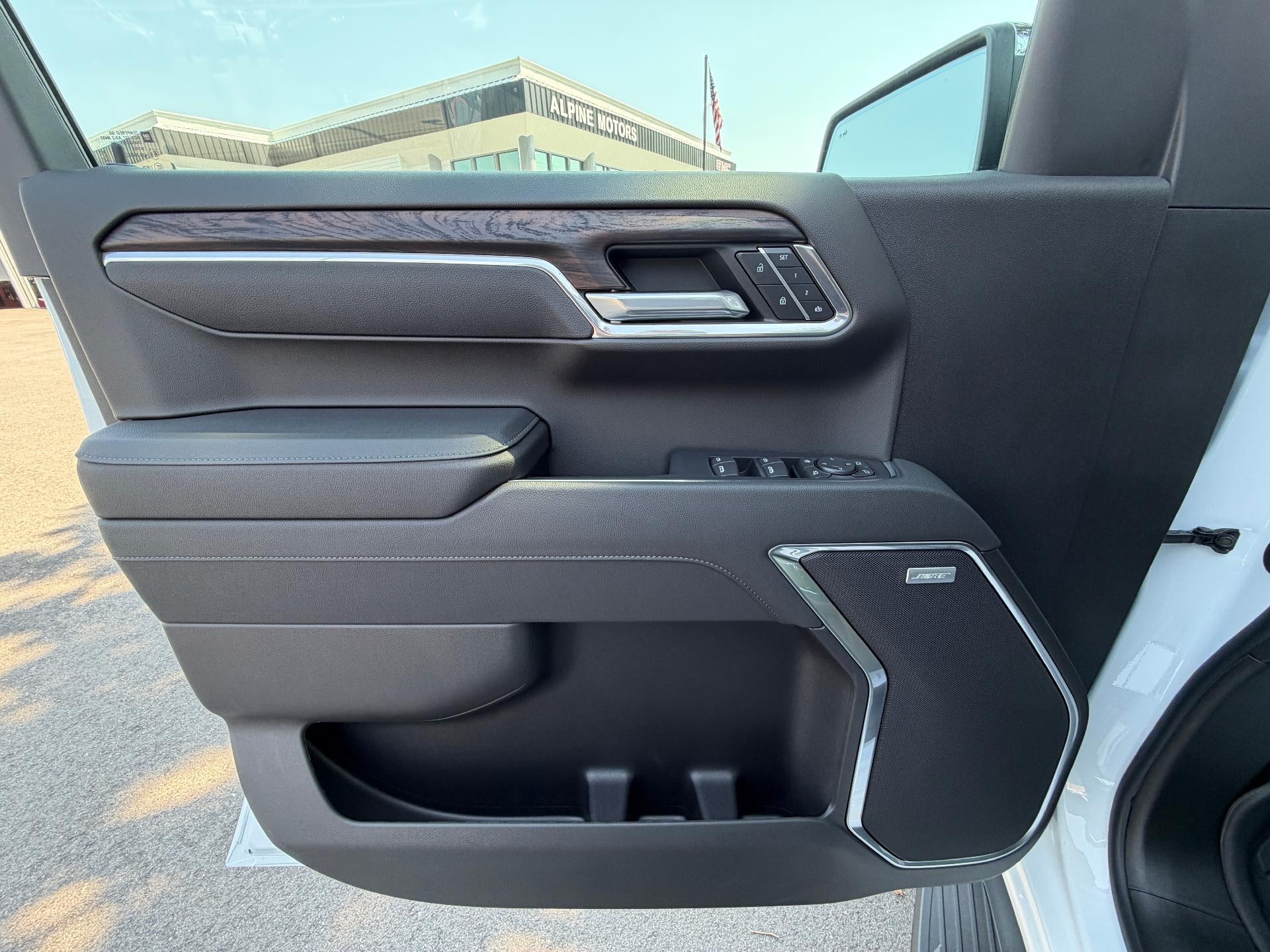 2026 GMC Sierra 1500 Crew Cab Standard Box 4-Wheel Drive SLT