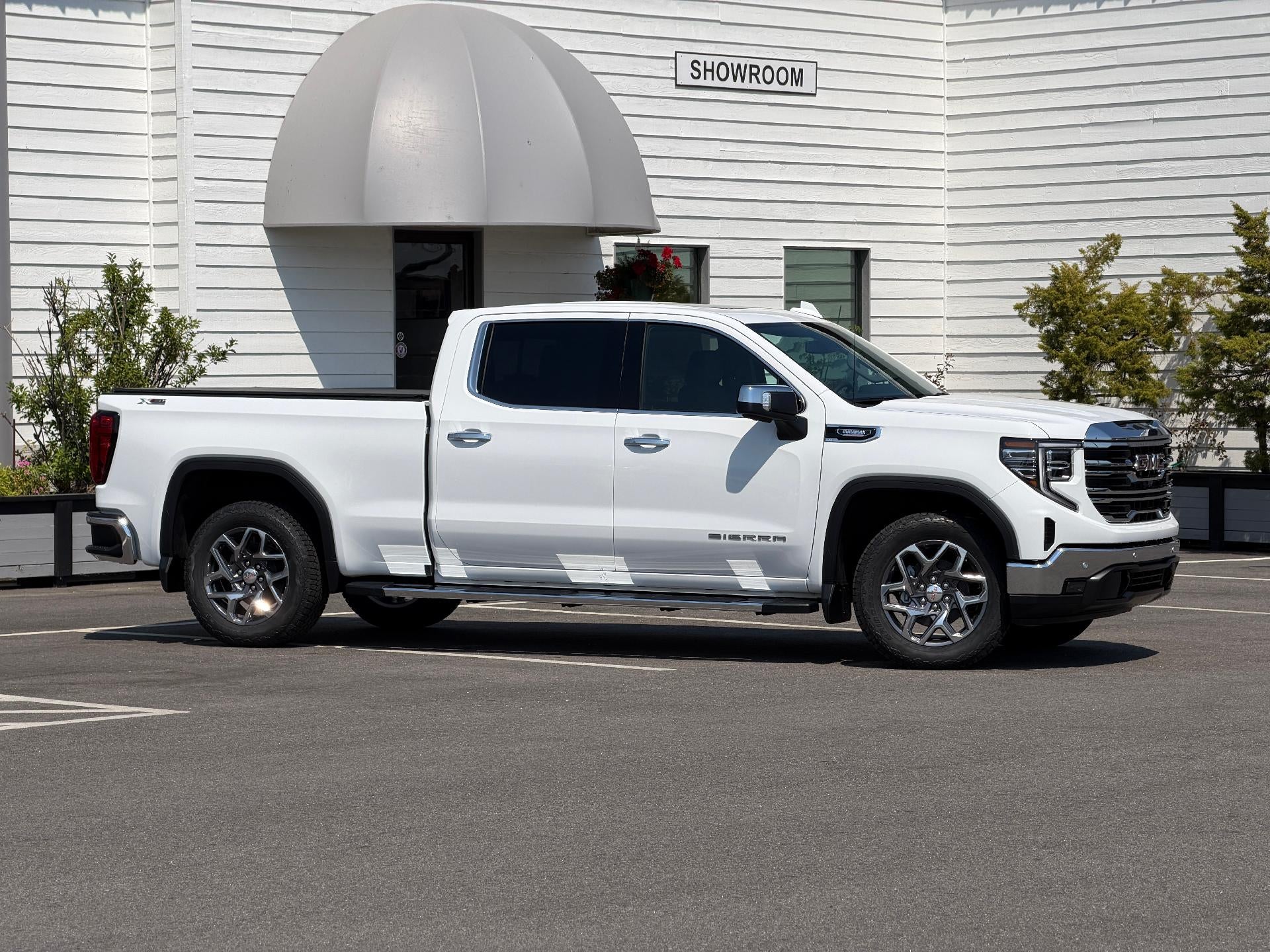 2026 GMC Sierra 1500 Crew Cab Standard Box 4-Wheel Drive SLT