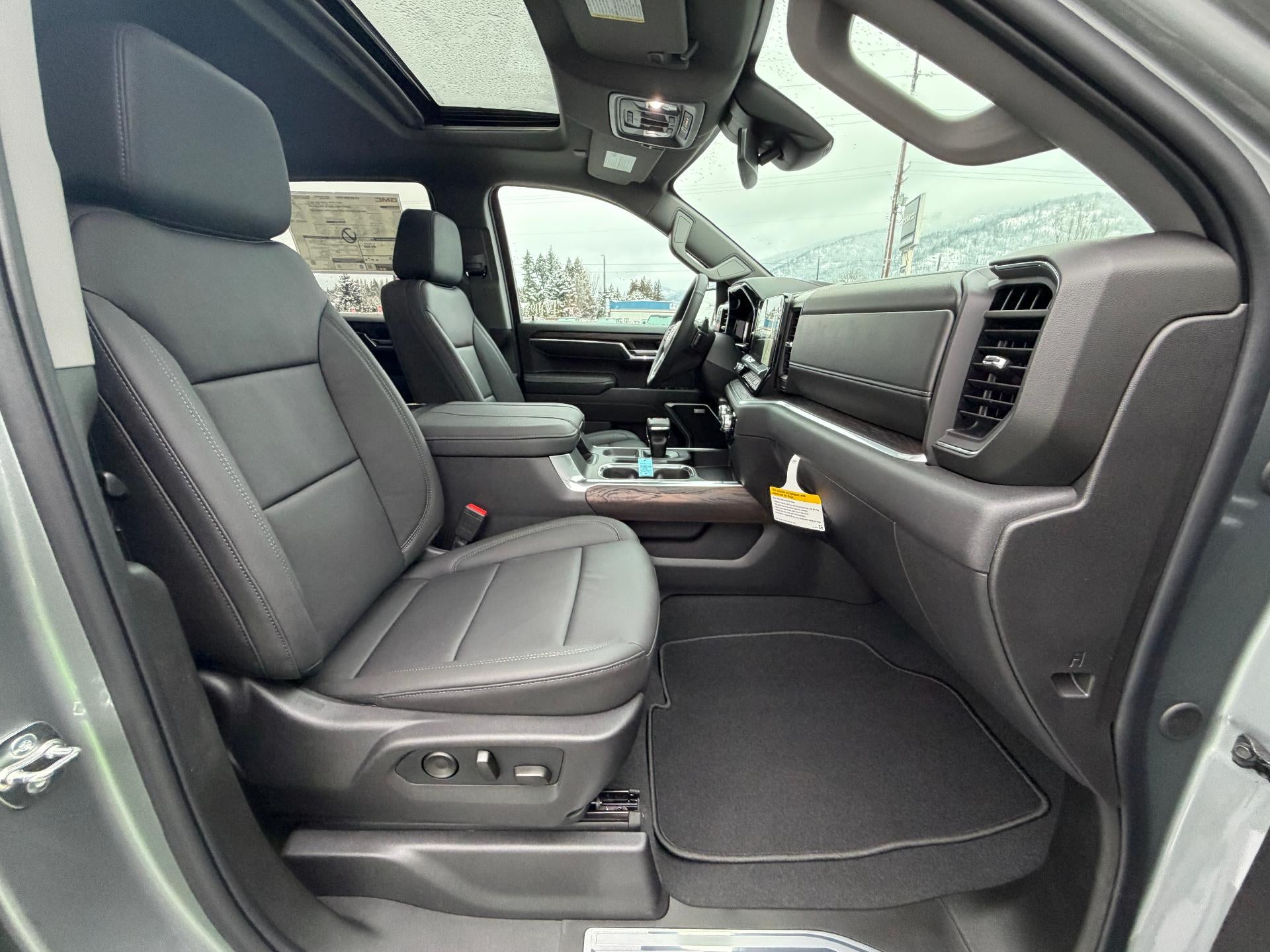 2026 GMC Sierra 1500 Crew Cab Standard Box 4-Wheel Drive SLT