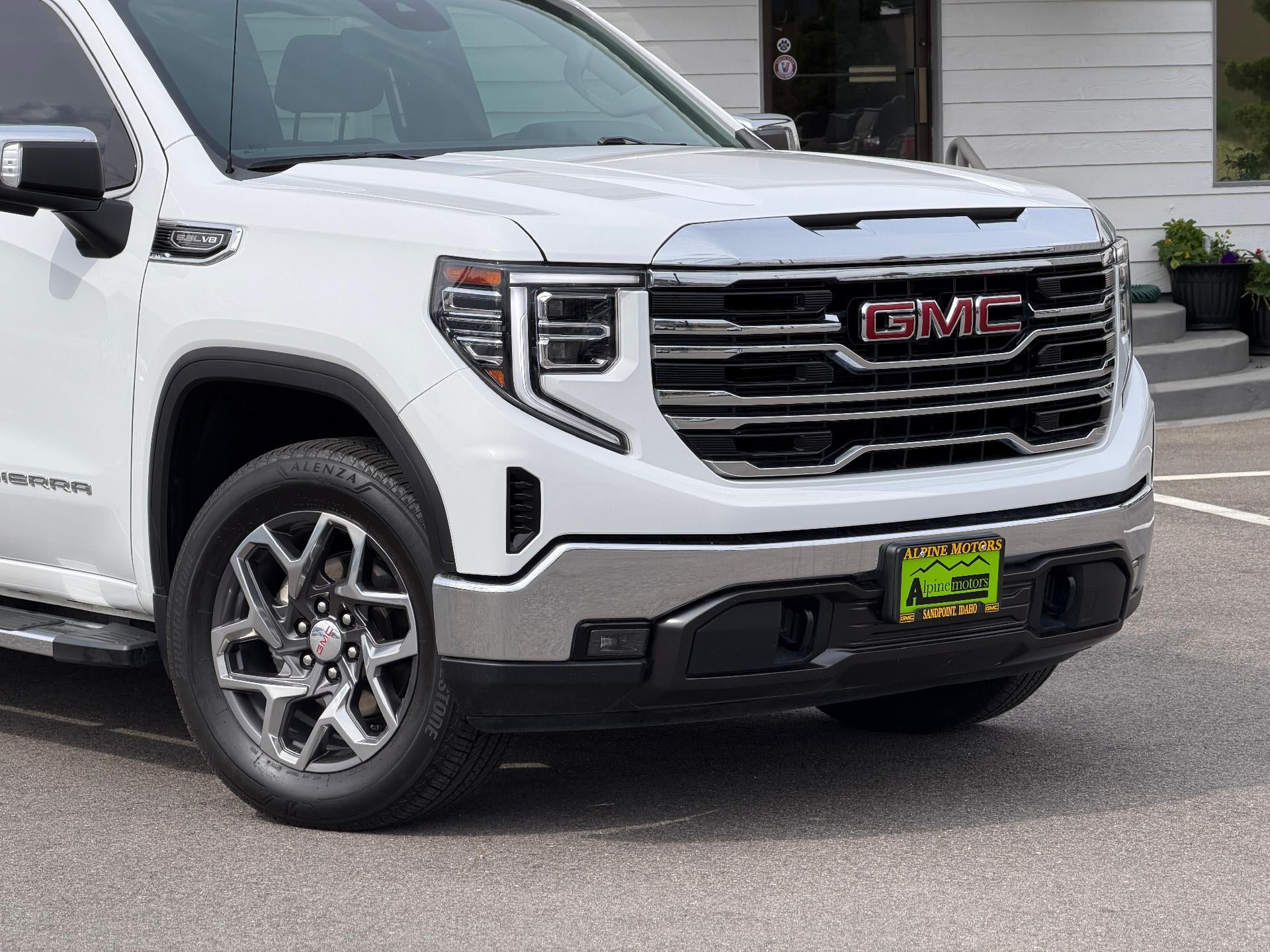 2024 GMC Sierra 1500 SLT