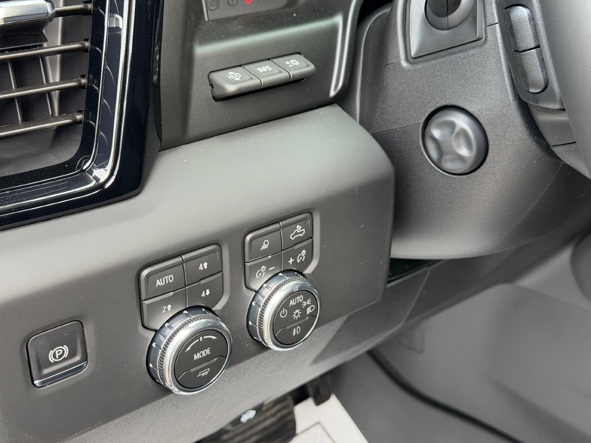 2026 GMC Sierra 1500 Crew Cab Standard Box 4-Wheel Drive AT4