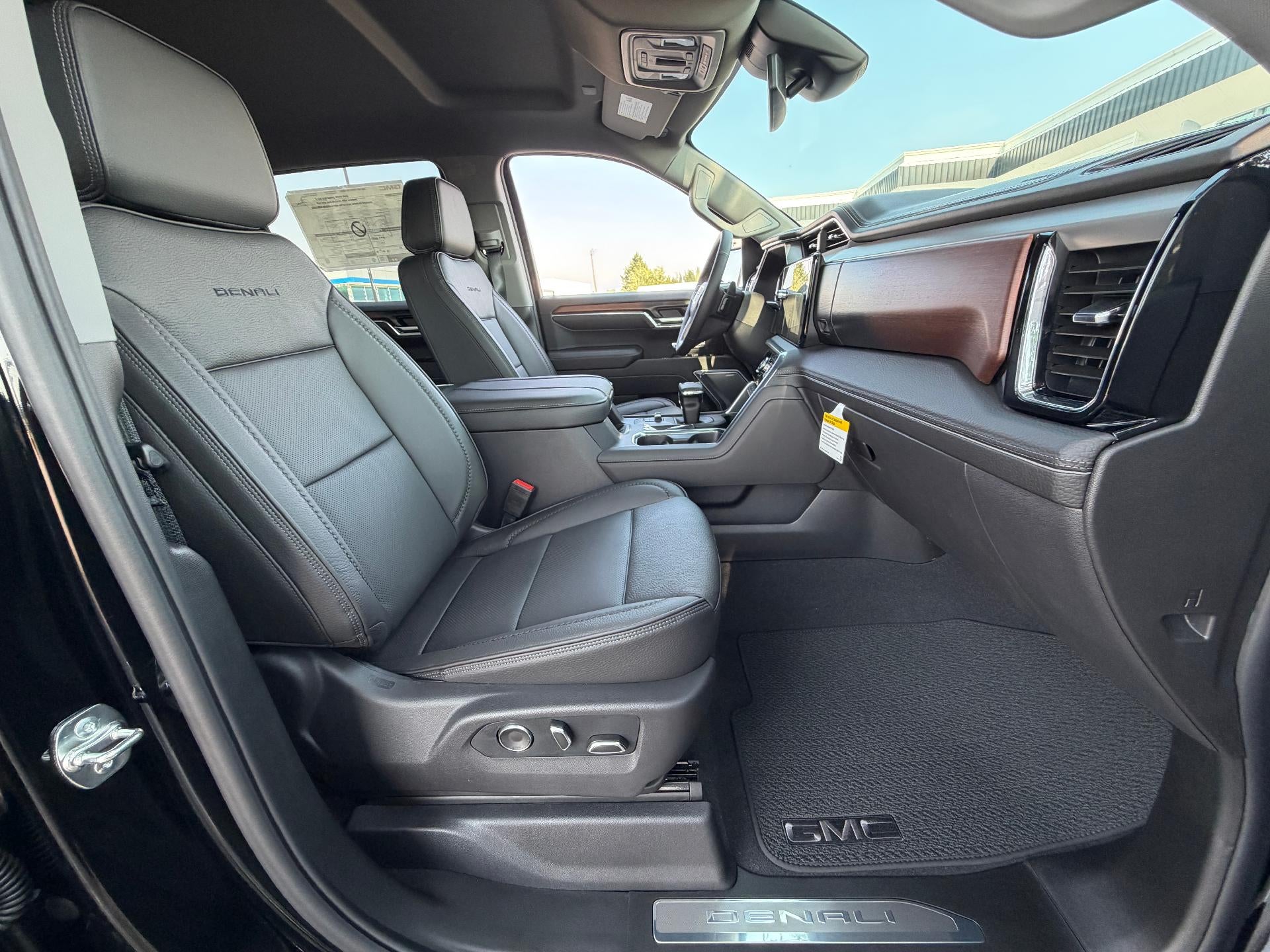 2026 GMC Sierra 1500 Crew Cab Short Box 4-Wheel Drive Denali
