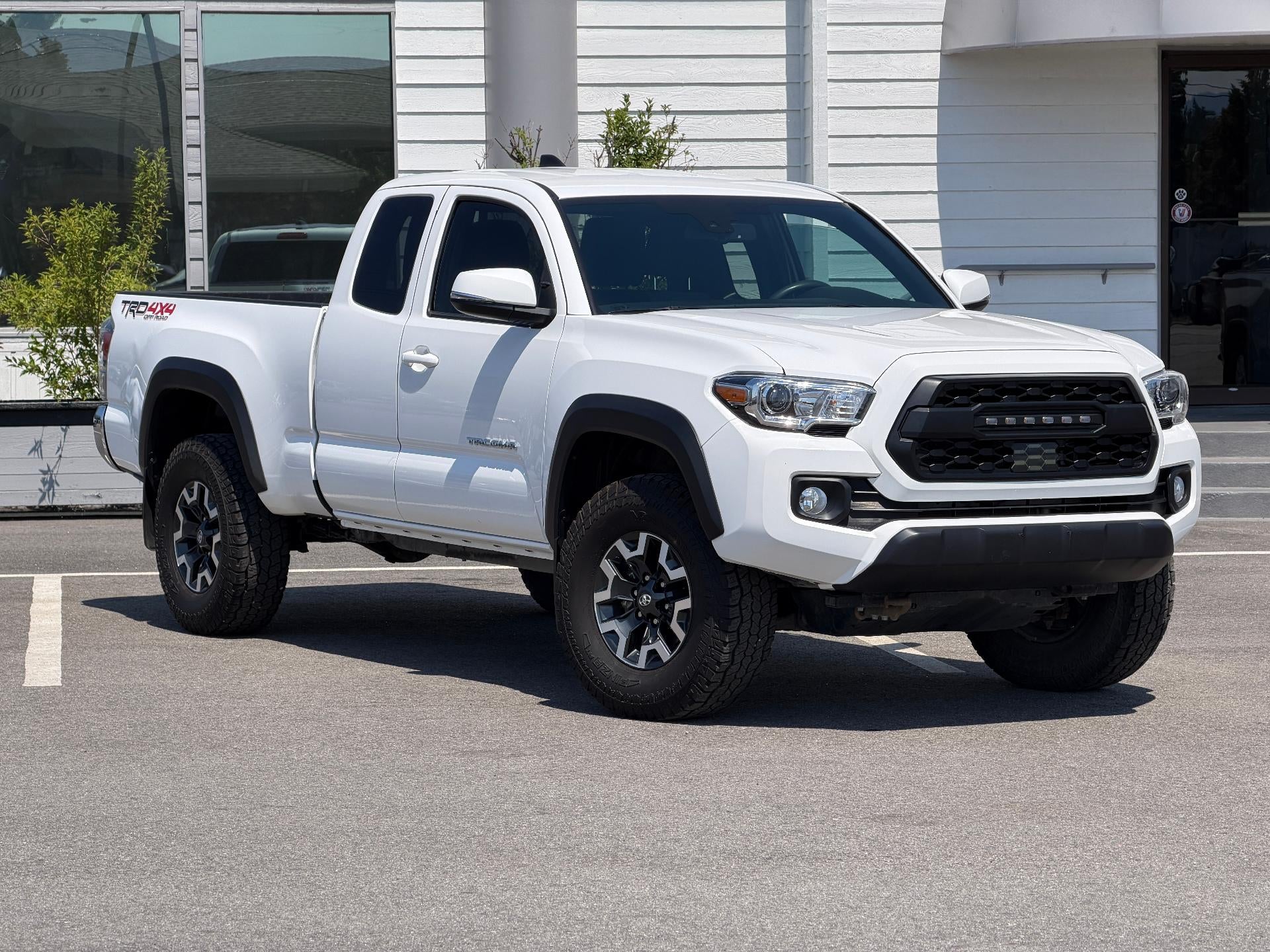 2022 Toyota Tacoma 4WD TRD-OFFROAD