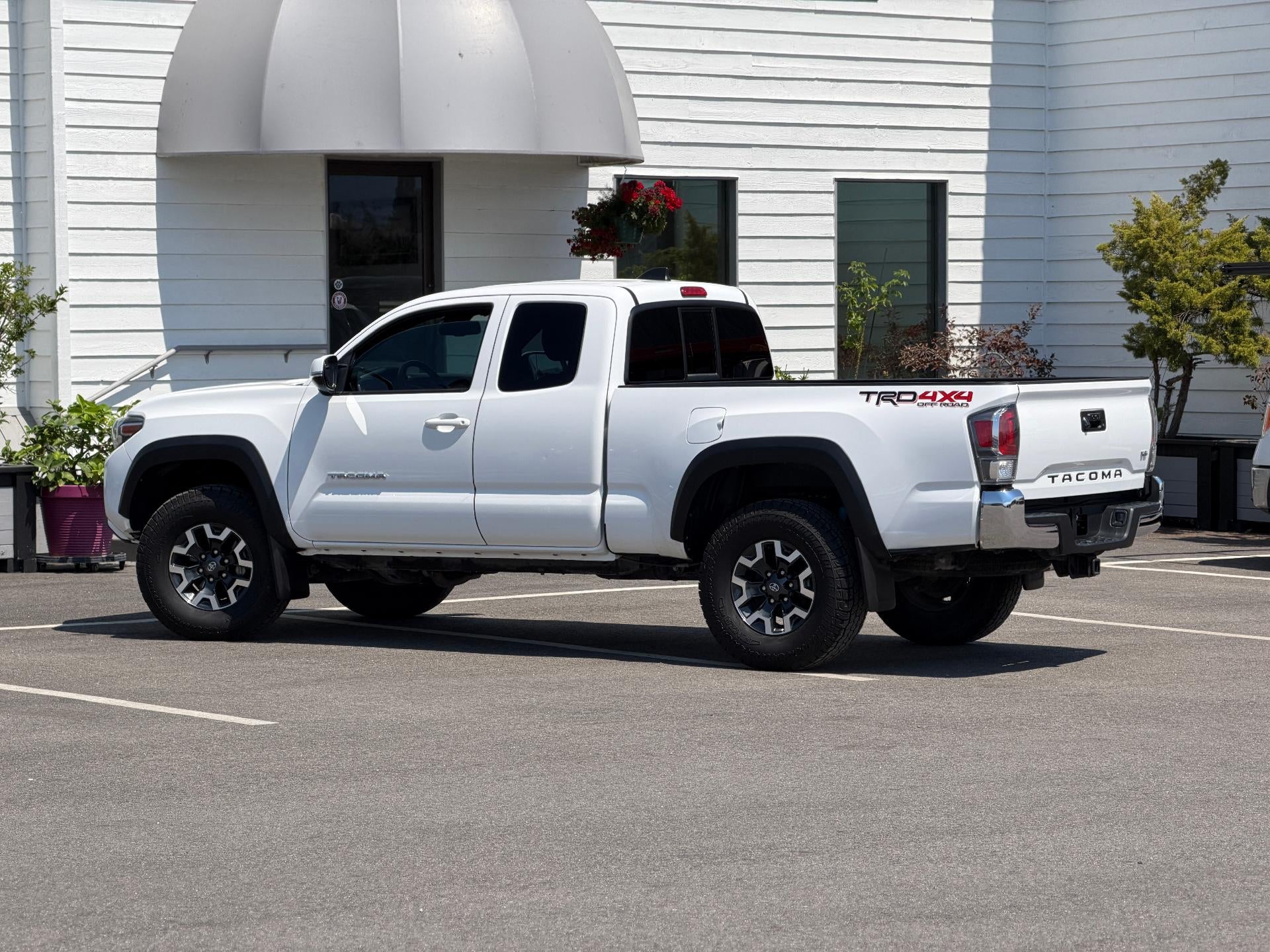2022 Toyota Tacoma 4WD TRD-OFFROAD
