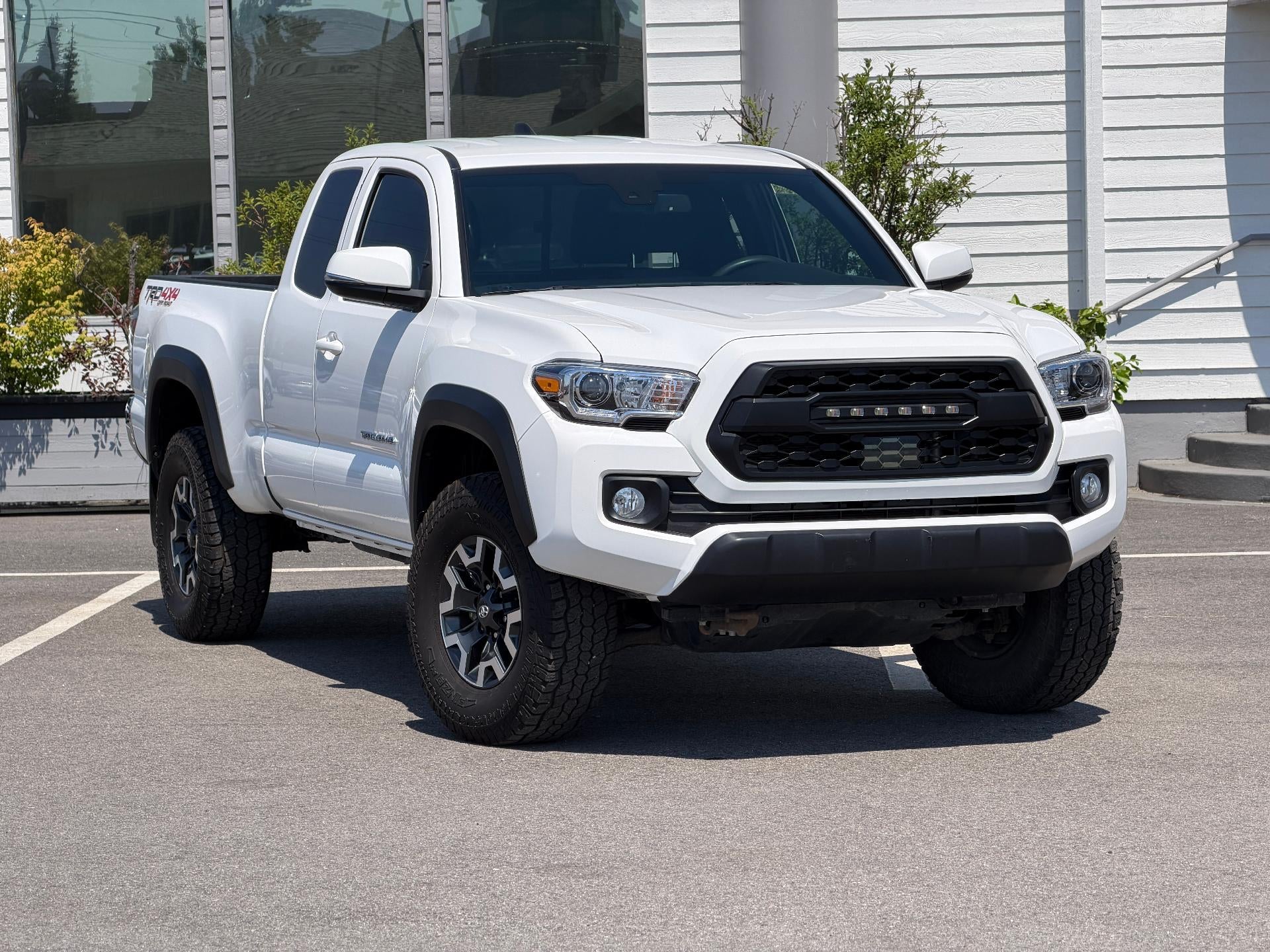 2022 Toyota Tacoma 4WD TRD-OFFROAD