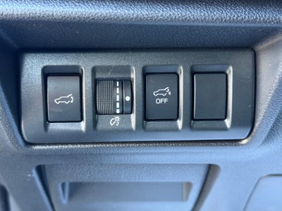 2024 Subaru Outback PREM One Owner Heated Seats, Sunroof