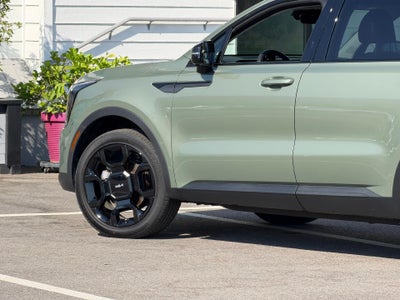 2024 Kia Sorento X-Line SX, One Owner Lease Return