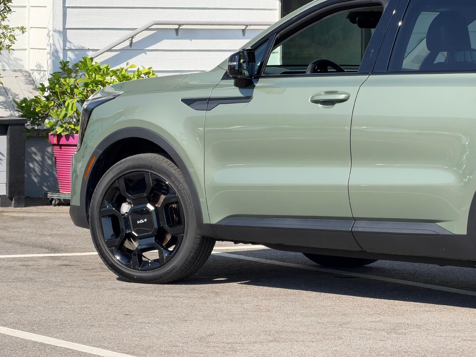 2024 Kia Sorento X-Line SX, One Owner Lease Return