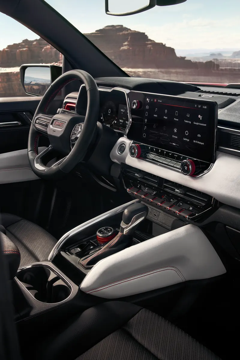 2026 GMC Canyon infotainment system at Alpine Motor Co in PONDERAY ID